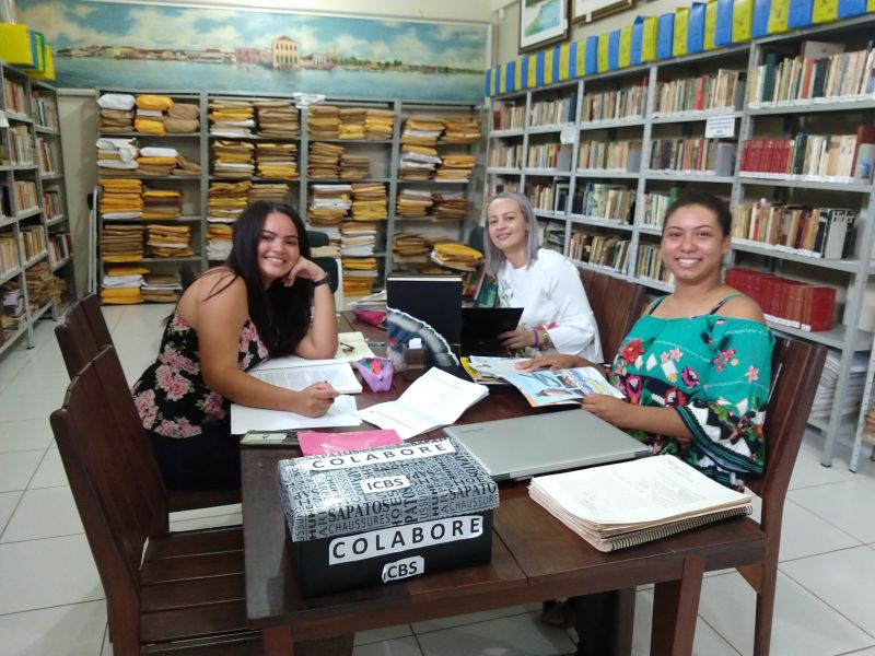 Flávia Campos, Cleidiane Silva e Lamel Bernardes - Acadêmicas de arquitetura / ULBRA